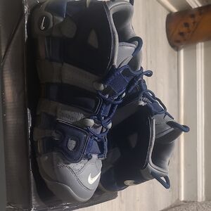 Nike Kids Sneakers in Gray and Navy